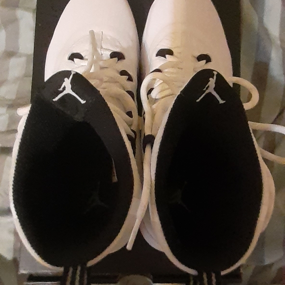 Air Jordan Ultra Fly 2 - Picture 3 of 5